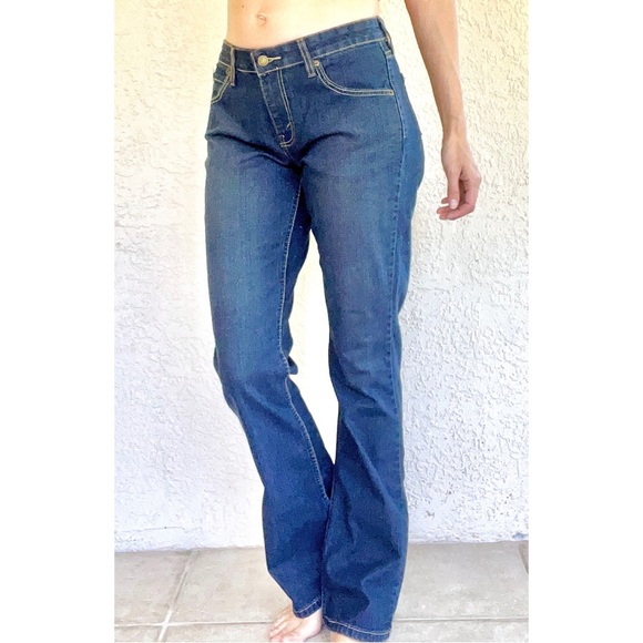Levi Strauss Stretch Low Rise Bootcut Denim Dark Blue Jeans Women’s 6 LONG - Picture 2 of 11